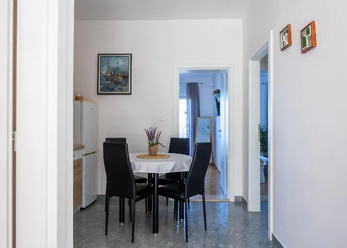 Appartement Josip Baška Voda
