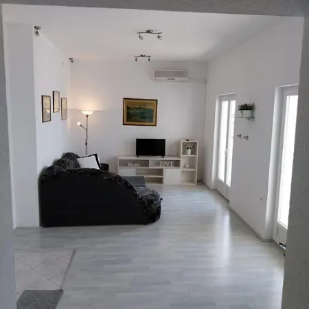 Josip Apartment