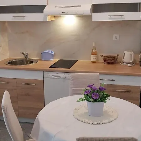 Josip Apartment Baska Voda
